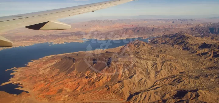 Avião sobrevoando o Grand Canyon - USA. Viagem perfeita!